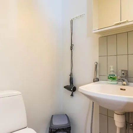 Semesterbostad Karhunvartijan Linna C18 By Interhome *