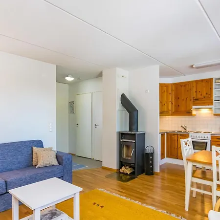 Semesterbostad Karhunvartijan Linna C18 By Interhome *