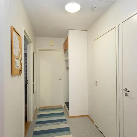 Karhunvartijan Linna C18 By Interhome *