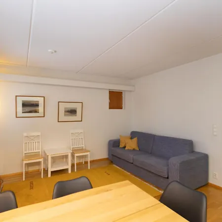 Karhunvartijan Linna C18 By Interhome Ruka