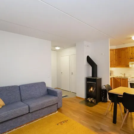 Karhunvartijan Linna C18 By Interhome
